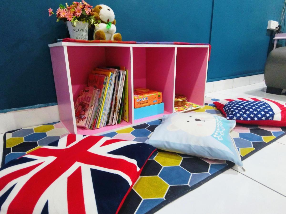 Little Family Homestay Malacca Екстериор снимка
