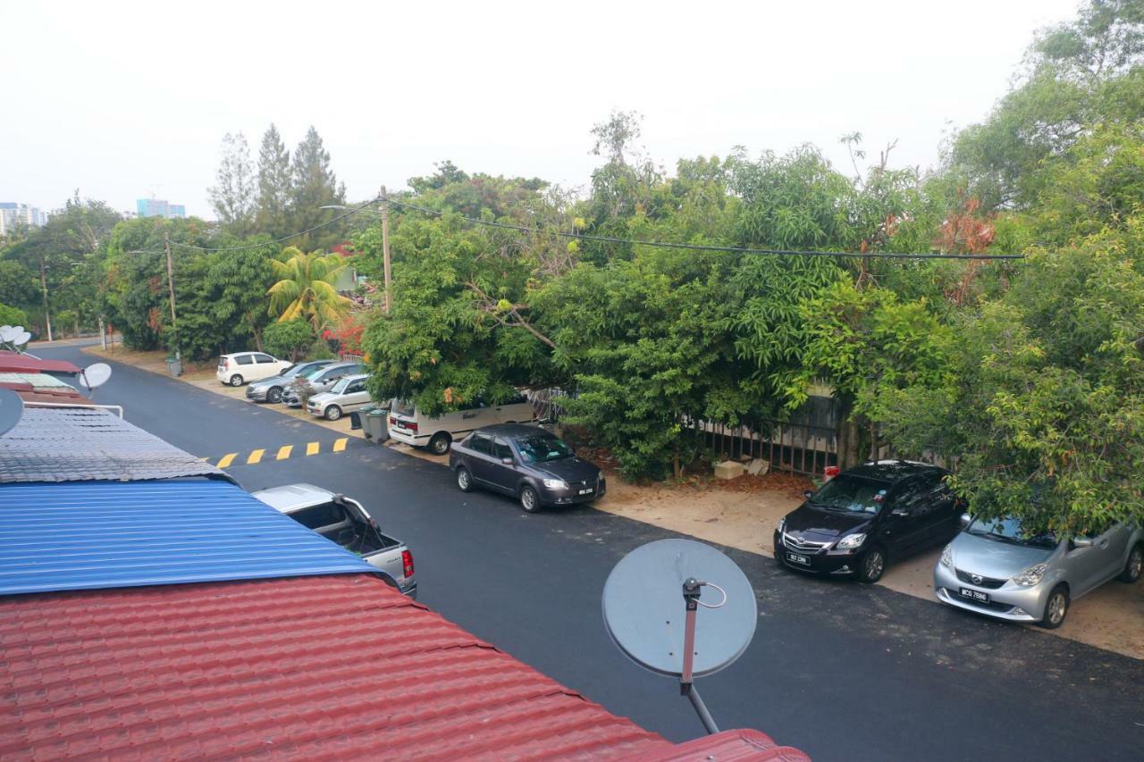 Little Family Homestay Malacca Екстериор снимка